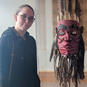 Meet your Posher, Heloise